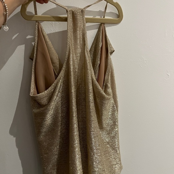 AMANDA UPRICHARD gold metallic crossover cami xs - Picture 2 of 3
